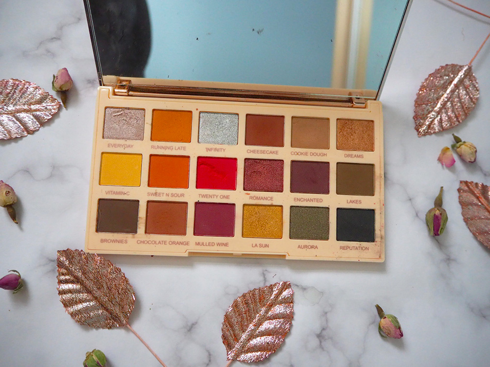 Revolution x Soph Extra Spice eyeshadow palette image
