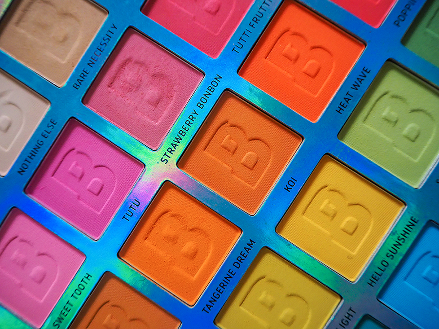 Must-have summer makeup products image