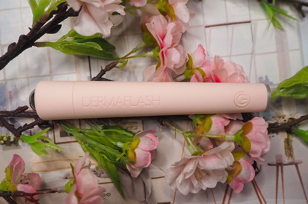 DERMAFLASH Mini Precision Peach Fuzz Removal Device image