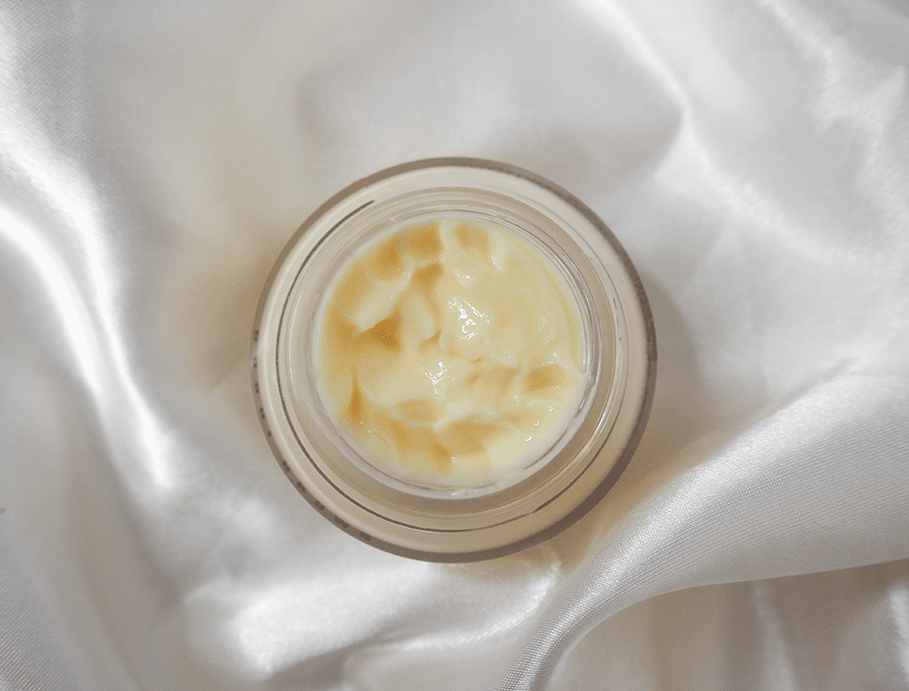 Bobbi Brown Vitamin Enriched Face Base image