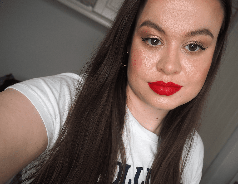 Christmas makeup look image