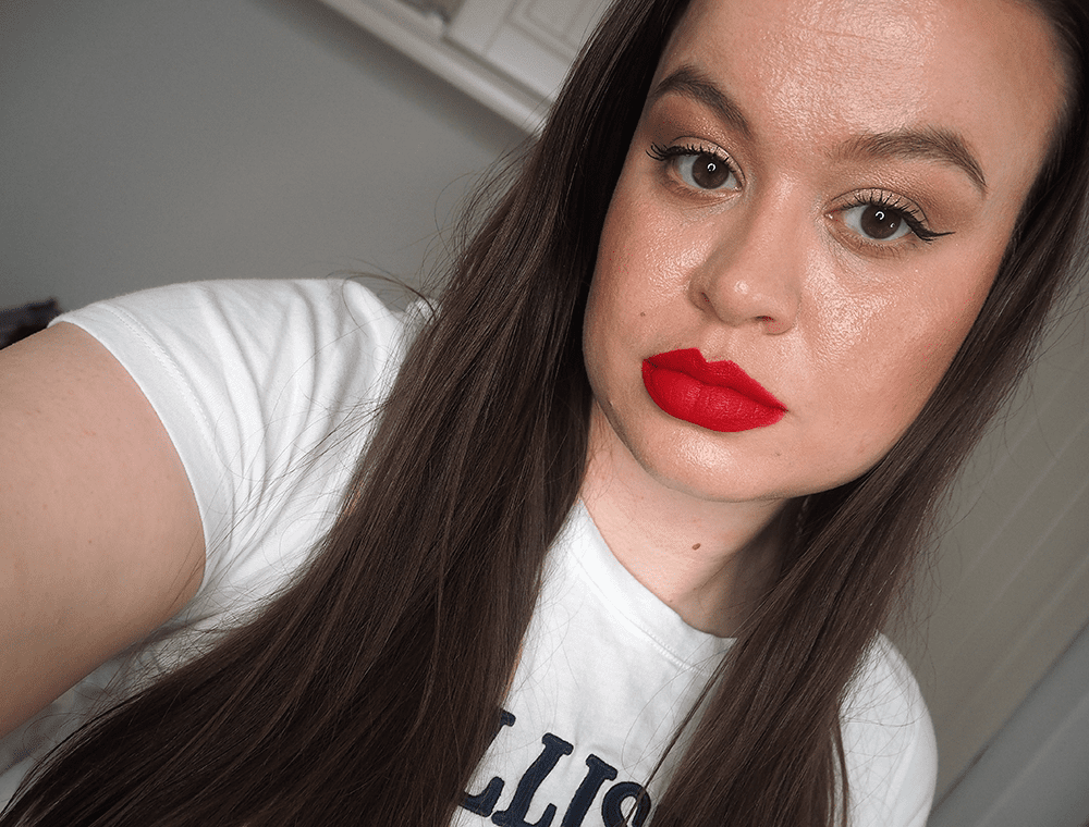 Christmas makeup look image