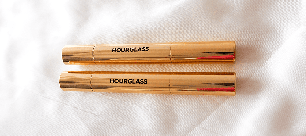 Hourglass Phantom Volumizing Glossy Balm image