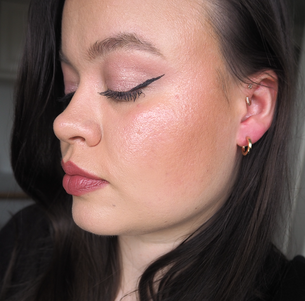 Chanel Baume Essentiel Mermaid Glow image