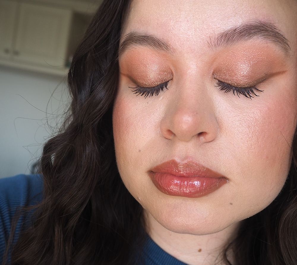 Half Magic Glitterpuck makeup look image