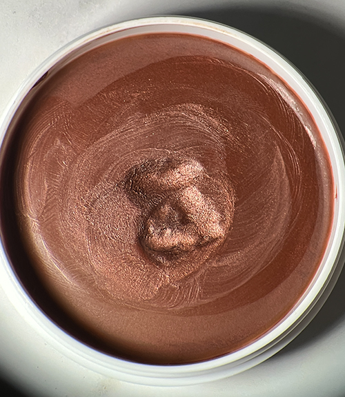 jones road highlighter balm image